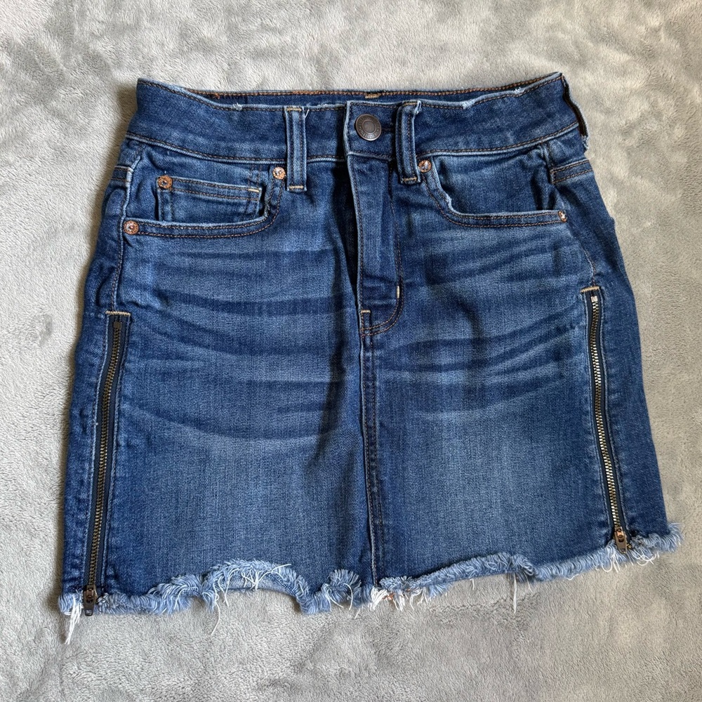 American Eagle Denim Blue Skirt with Zipper Accents